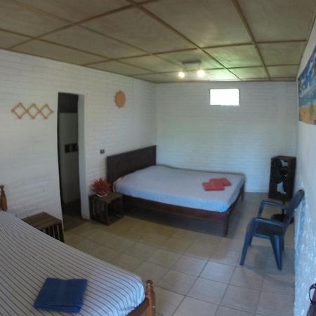 Bananoz Surfhouse Bed & Breakfast Transito Екстериор снимка