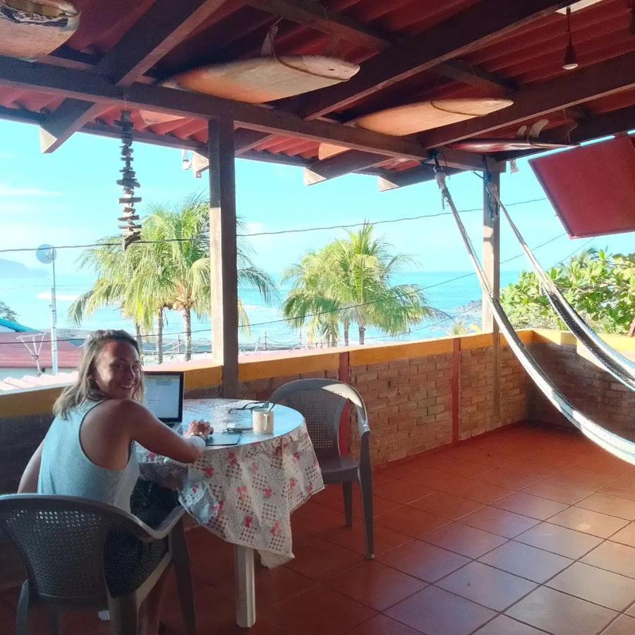 Bananoz Surfhouse Bed & Breakfast Transito Екстериор снимка